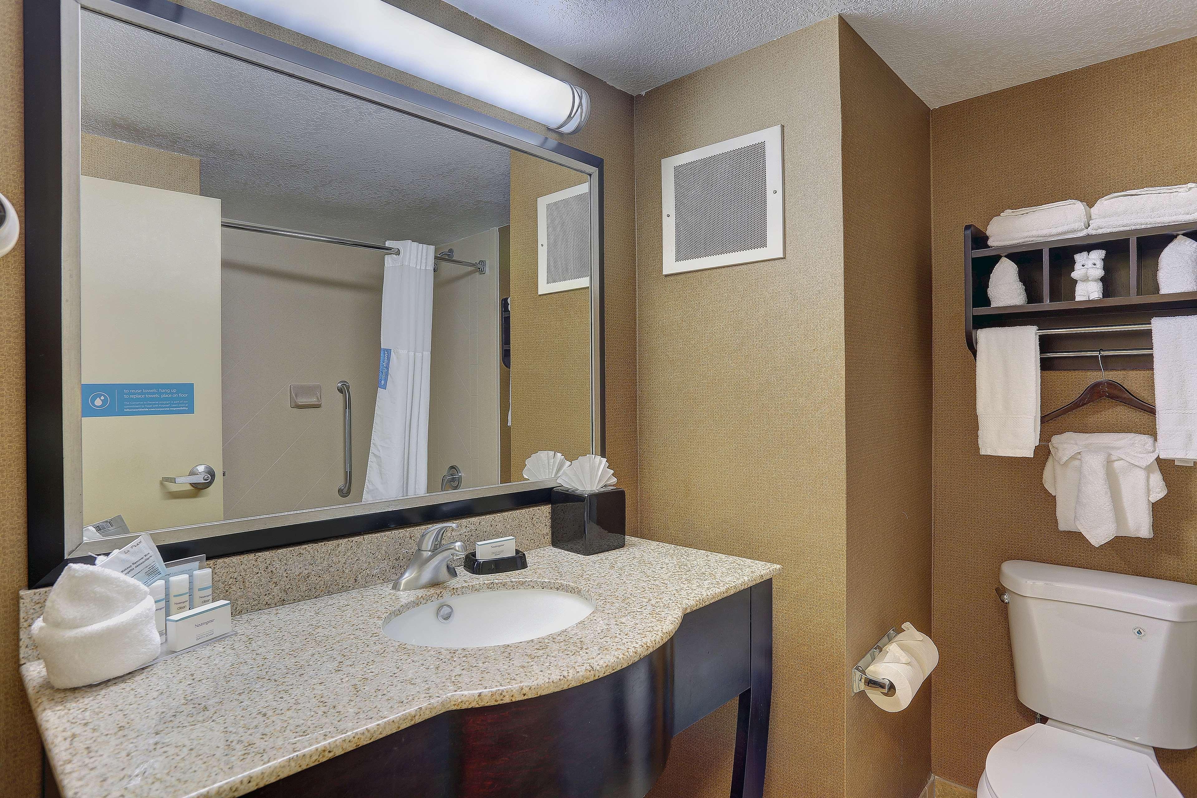 Hampton Inn Nashville-I-24 Hickory Hollow Экстерьер фото