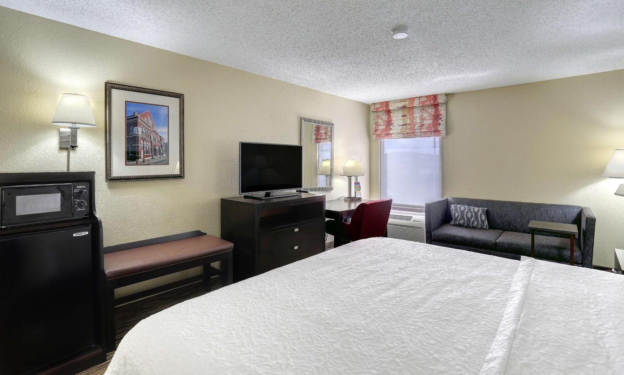 Hampton Inn Nashville-I-24 Hickory Hollow Экстерьер фото